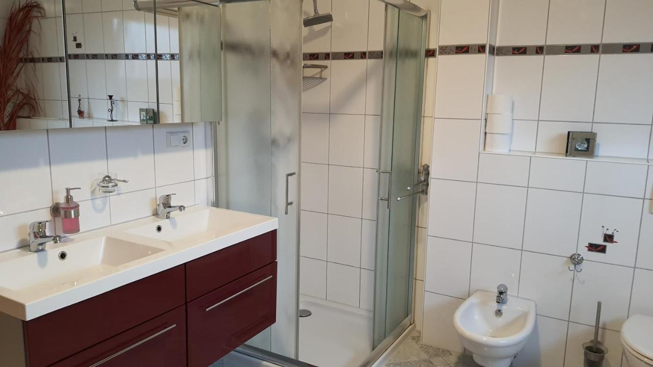 Nettes 2- Zimmer Apartment Sehnde Extérieur photo